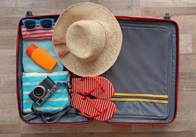 ¿Qué debe contener un botiquín de viaje?