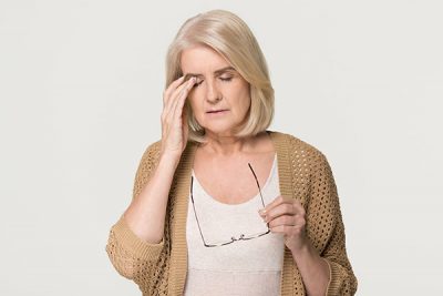 La Degeneración Macular Asociada a la Edad es una enfermedad crónica.