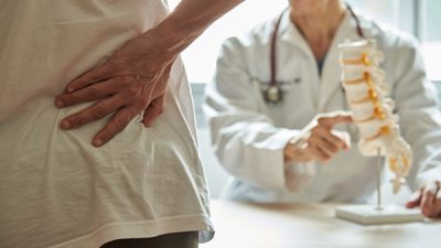 Los sarcomas óseos son aquellos tumores que se originan en los huesos.