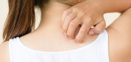 La tiña, también denominada tinea, es una de las infecciones más comunes causadas por hongos y que puede infectar la piel, el cabello y las uñas.