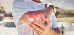 La fibrodisplasia osificante progresiva (FOP) es una condición genética poco frecuente que se caracteriza por malformaciones esqueléticas y la formación de huesos fuera del esqueleto