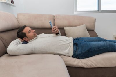 El sedentarismo, la obesidad o el estrés son algunas de las causas que pueden derivar en la inflamación crónica de bajo grado